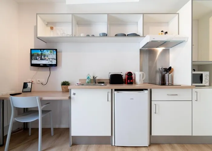 Hypercentre - Equipped