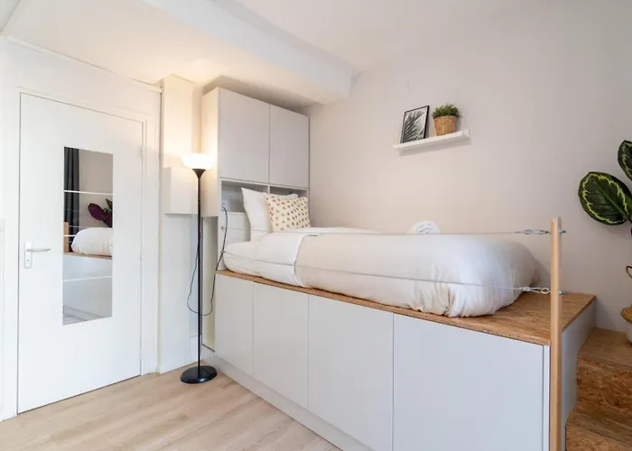 Hypercentre - Equipped Apartment *