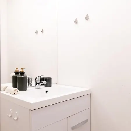 Hypercentre Gares - Joli équipé *